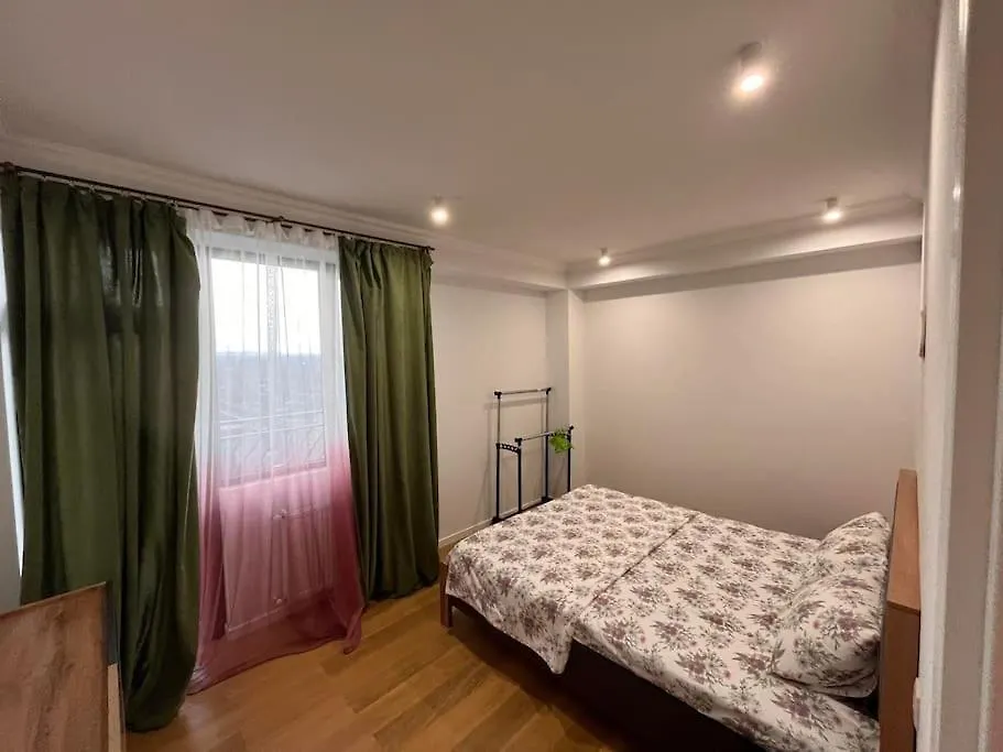 Cosy Apartment In Varketili Tbilisi